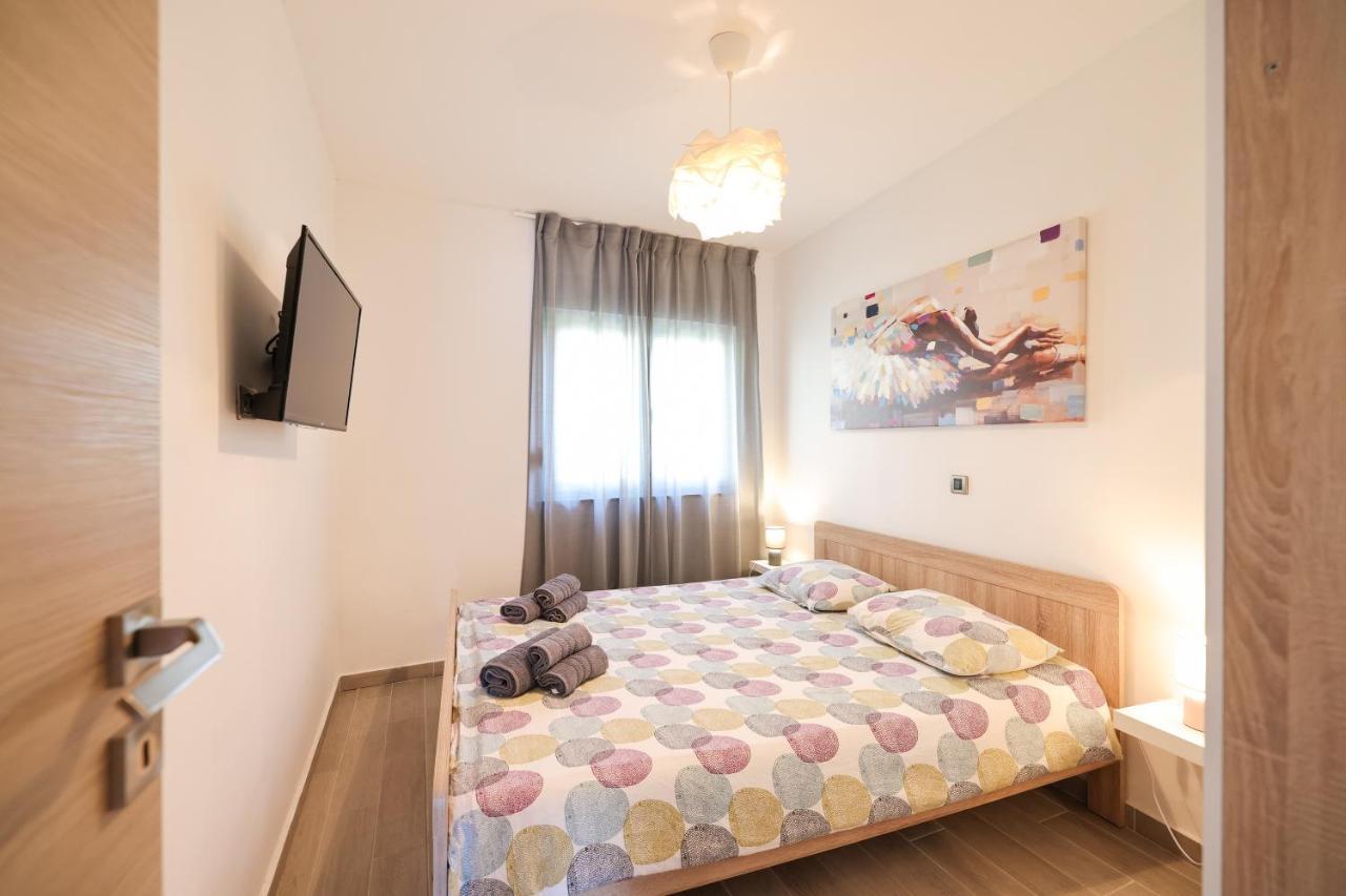 Coco Apartment Pirovac Luaran gambar